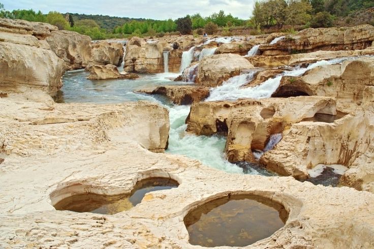 Les cascades du Sautadet dans le Gard                       