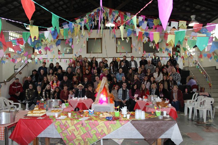 Imagens da Festa Junina dos Colaboradores da Editora Opet, r