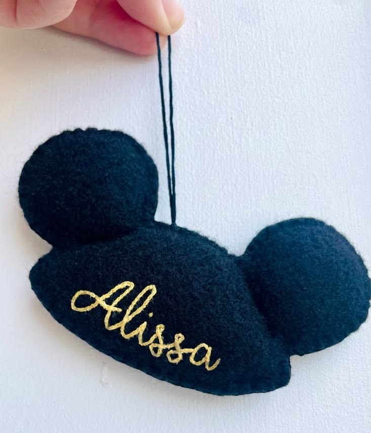 Cricut Felt Projects - Custom Park Inspired Mickey Ears Orna