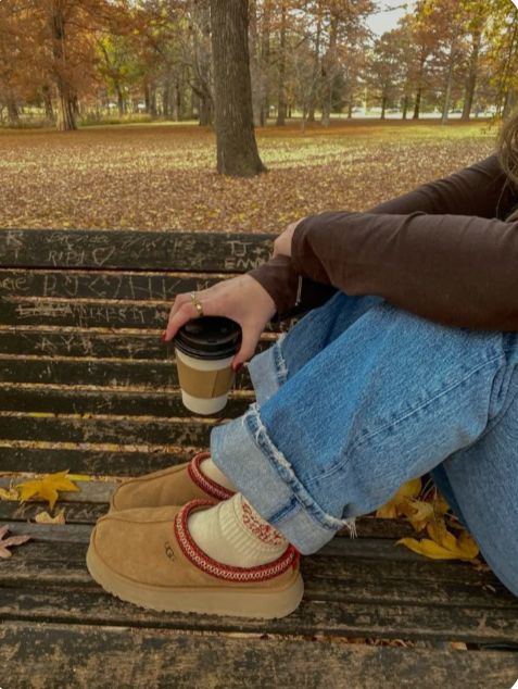 #uggs #fall #outfitinspo #coffee