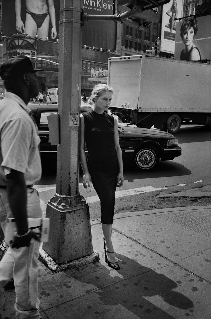 PETER LINDBERGH/GARRY WINOGRAND: WOMEN ON STREET - NRW Forum