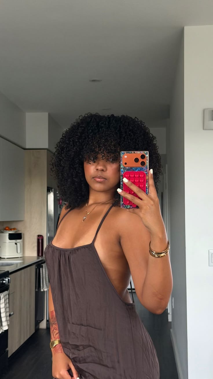 if you see frizz while diffusing, wyd?? 😩😭
#curlyhair #hairc