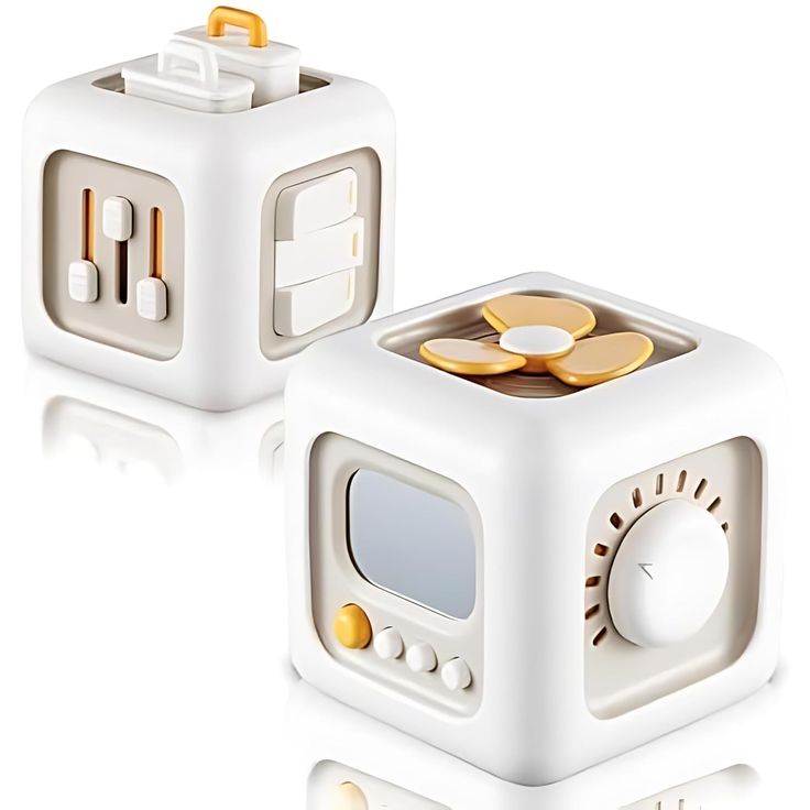 👶【6 IN 1 Busy Cube】This interactive busy cube features diffe