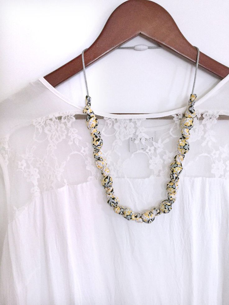 Collier en coton et silicone maman bébé dentition tissu lége