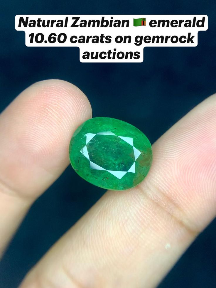 Presenting here natural 10.90 carats natural Zambian 🇿🇲 emer