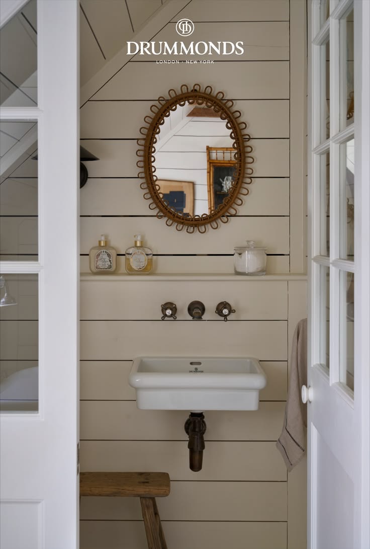This cabin room bathroom embraces a quieter, more intimate c