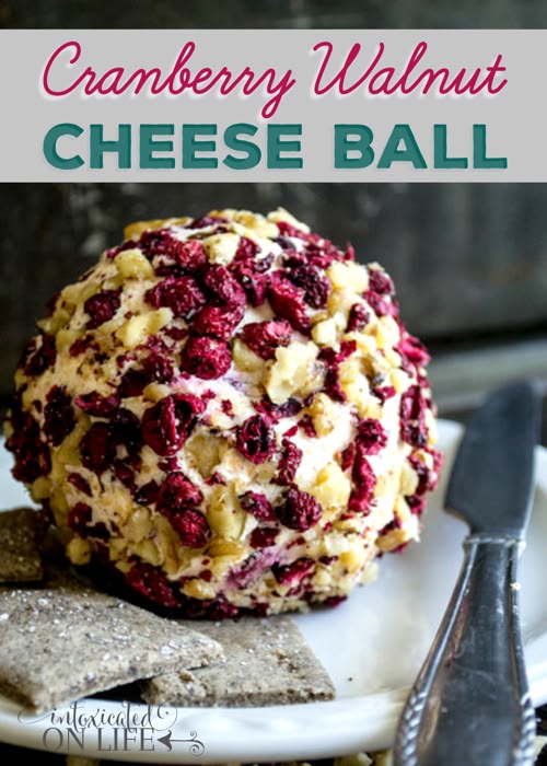 Cranberry Walnut Cheese Ball Recipe - perfect for the winter