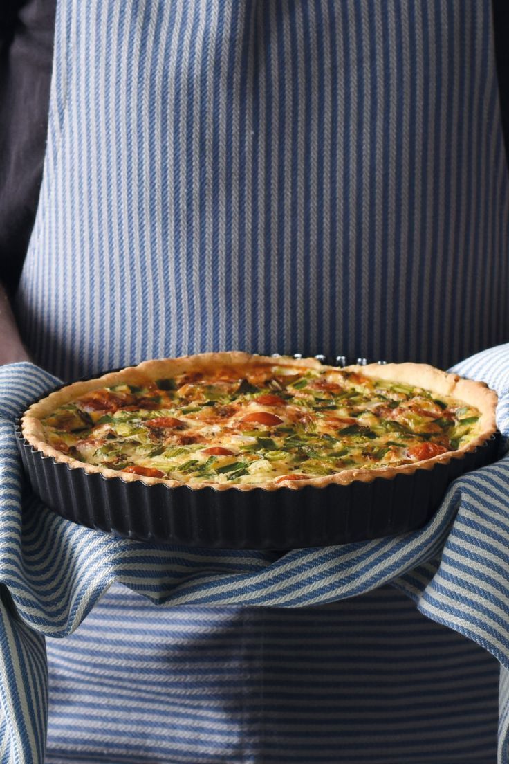 Quick and easy dinner recipes can be delicious too! Why not 