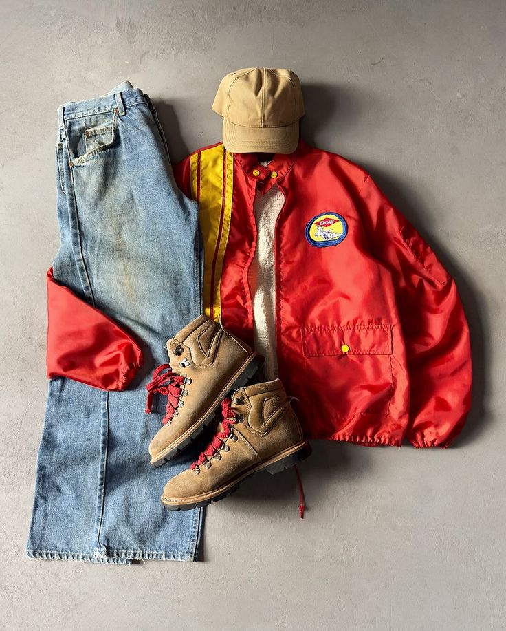 New Vintage Clothing Shop with unique second hand items on D
