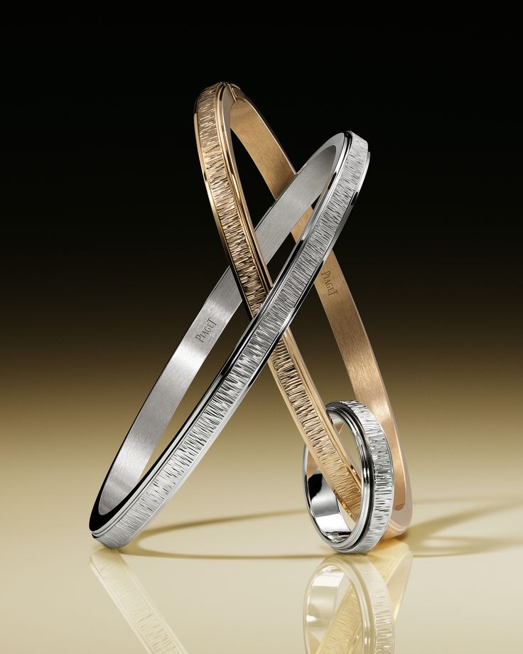 ​Featuring the Maison’s signature Decor Palace, the Possessi