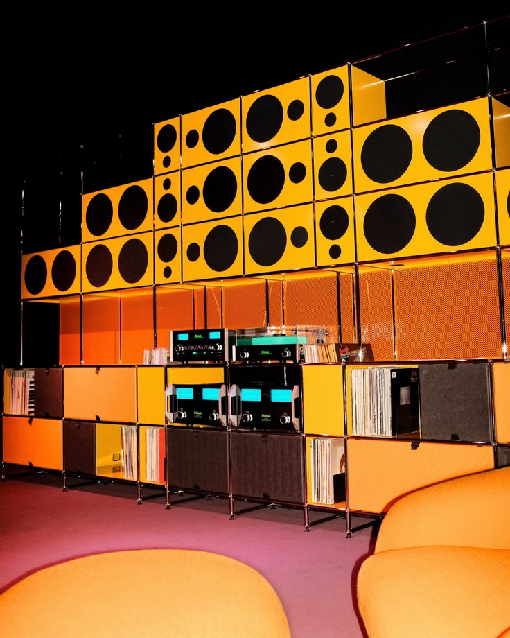 'The Wall of Sound' made in collaboration with @usmmodularfu