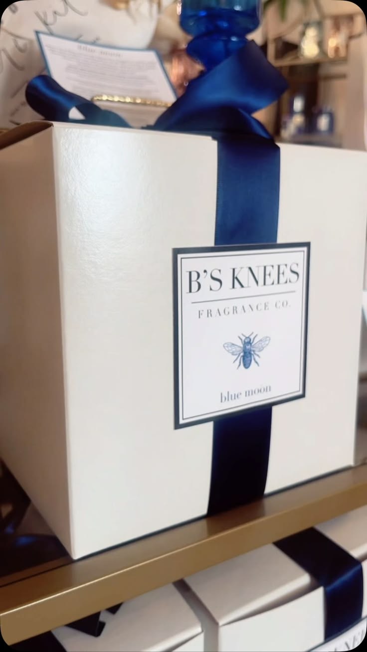 these B’s Knees favorites are creating quite the buzz! 🐝💛

W