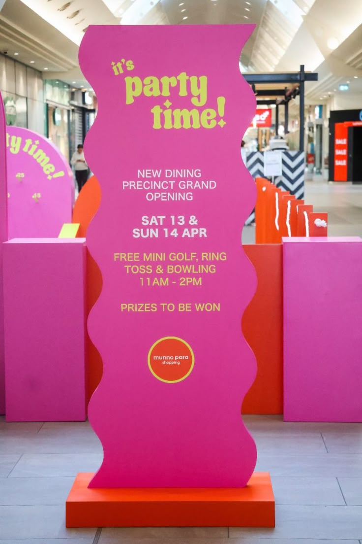 School holidays call for one thing: PARTY TIME! Enque pulled