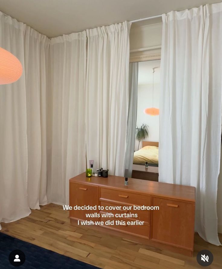 Wall curtains