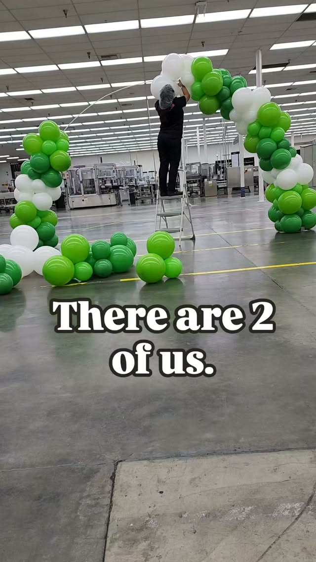 How many balloon artists does it take to build a simple arch