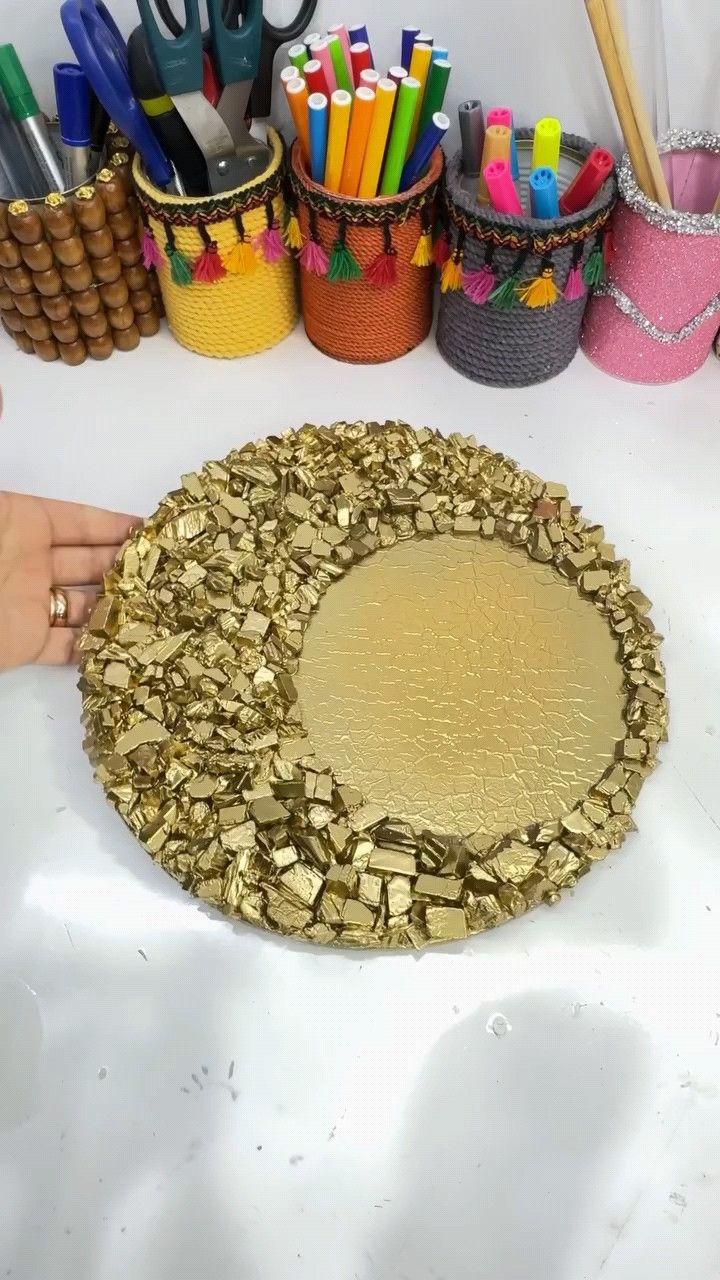 beautiful DIY wall hanging #mirror #diywallart #diywallhangi