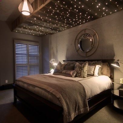 bedroom. I am obsessed with this lights-on-the-ceiling idea!