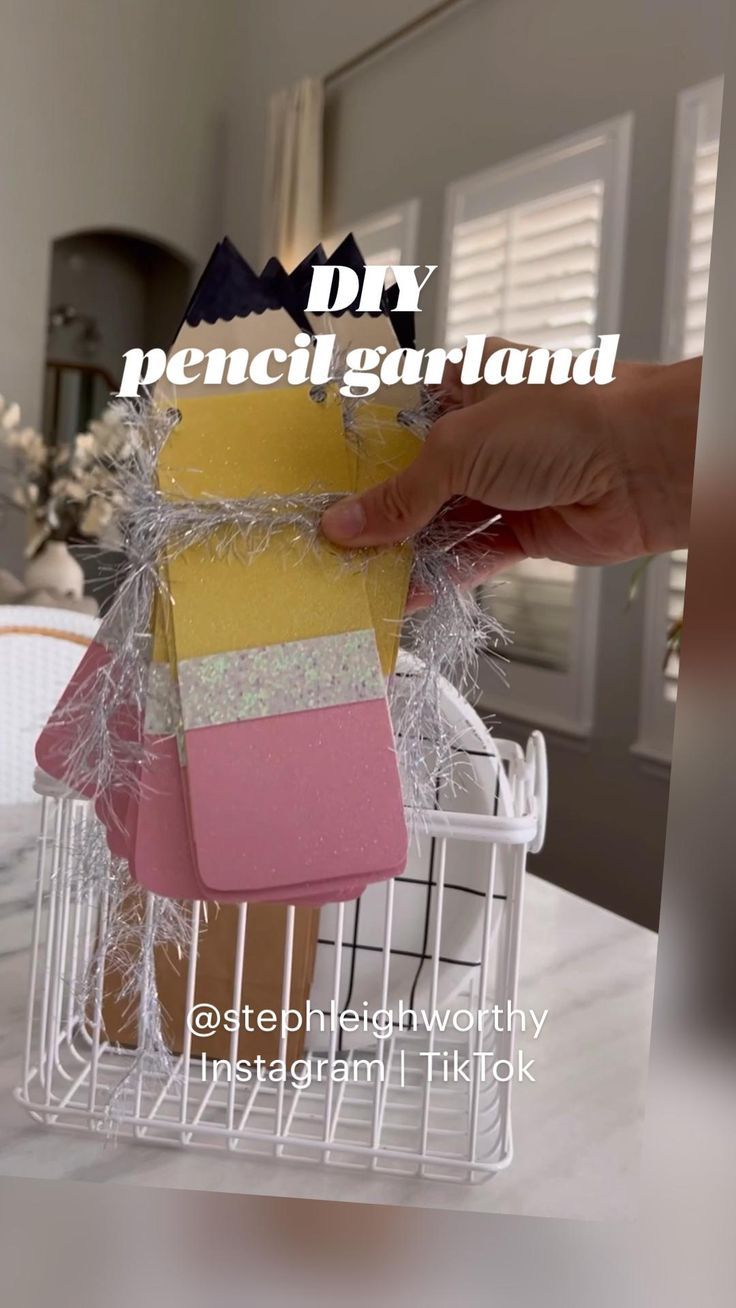 UNDER $5 DIY pencil garland for the first day of school!! in
