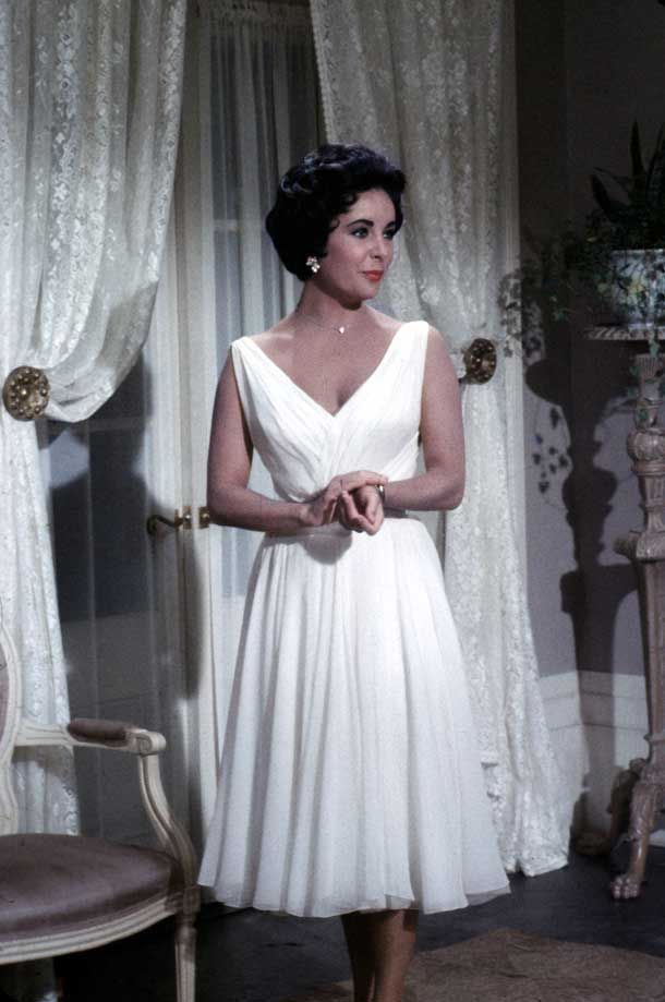 In English, when we saw this dress, it was like fashion hyst