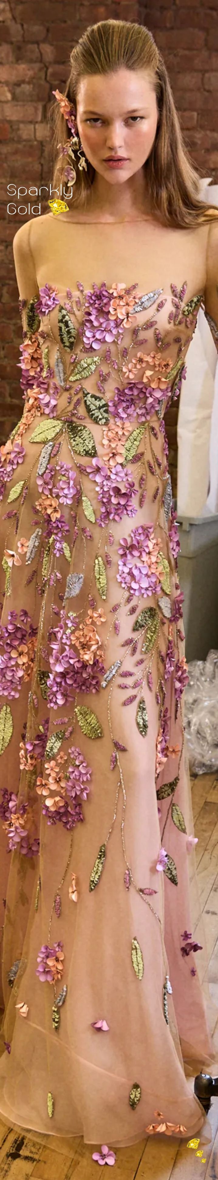 #NaeemKhan #Spring2026 #Collection2026 #Runway #SparklyGold 