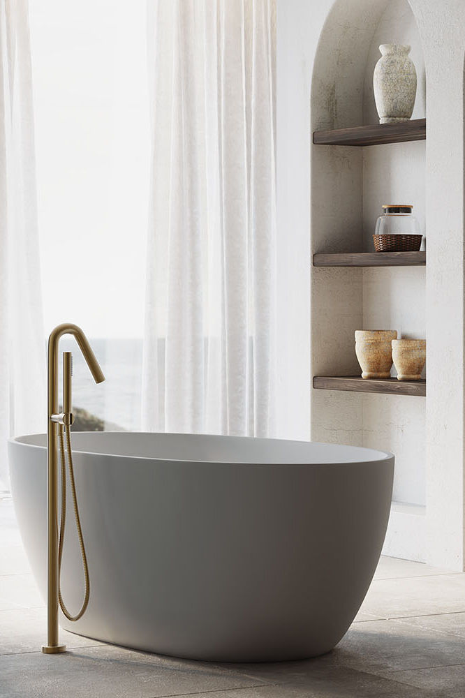 Verleihe deinem Badezimmer mit einer freistehenden Badewanne