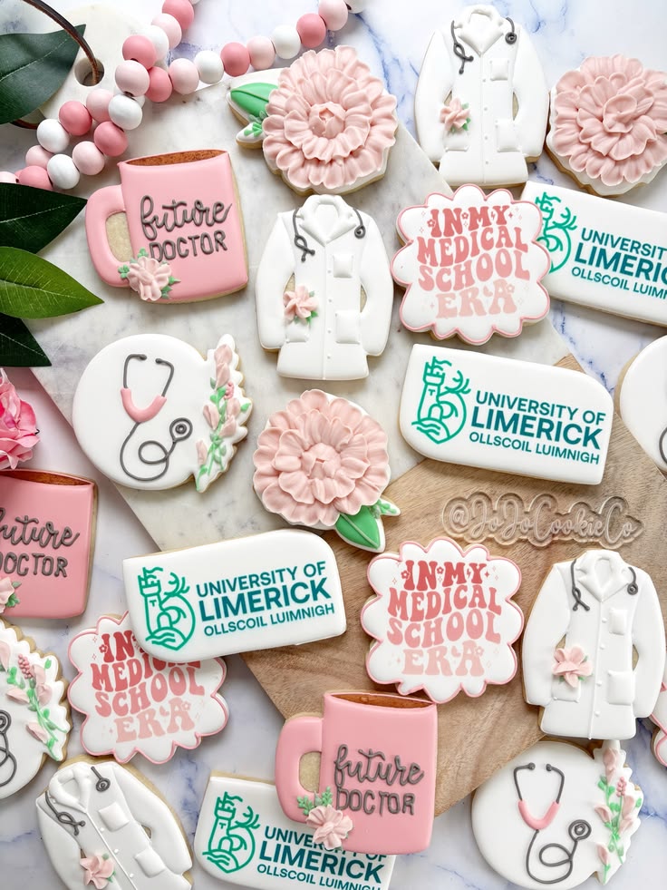 Medical School bound! Congratulations Isabella!
.
.
#medical