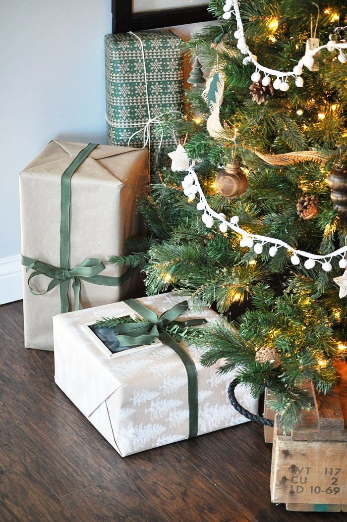 Neutral Rustic Christmas Tree