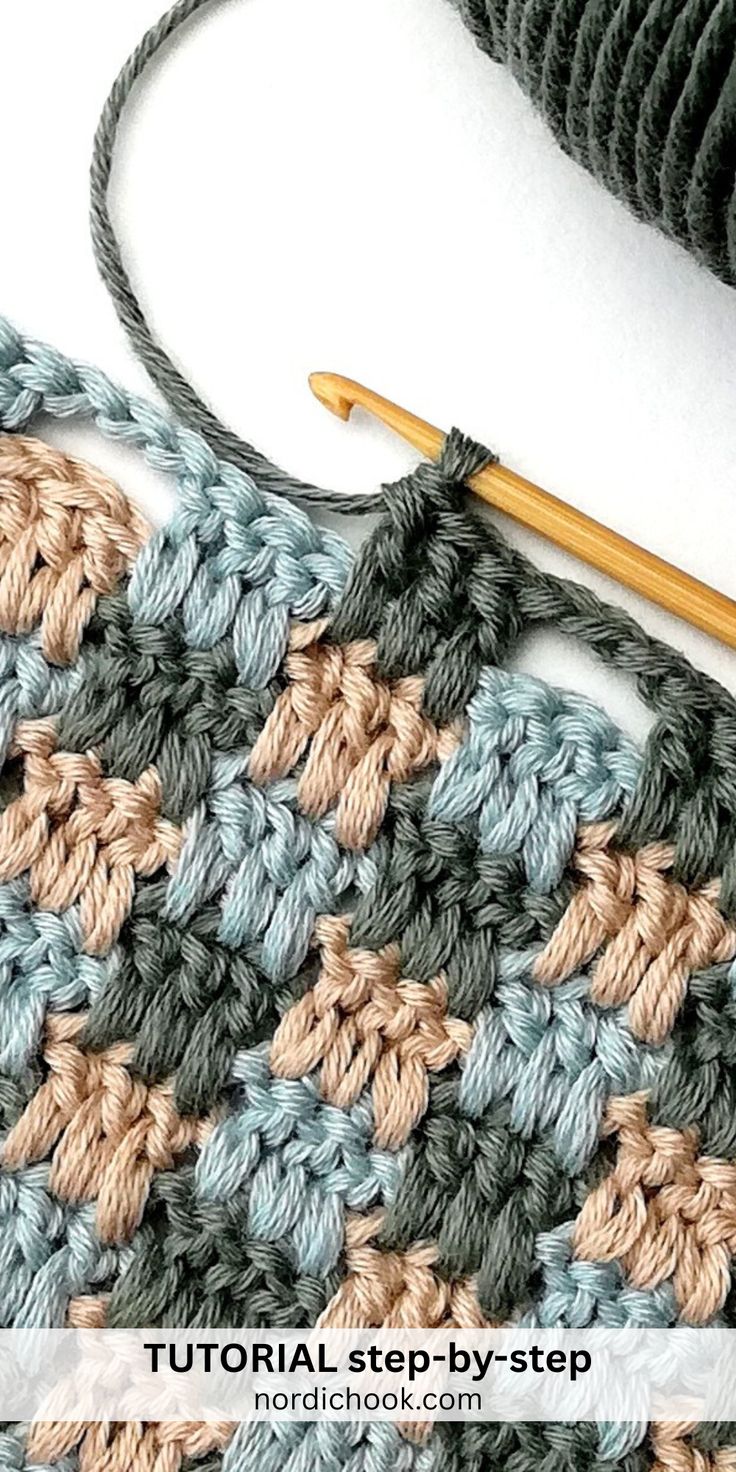 This interlocking block stitch is a fully reversible crochet