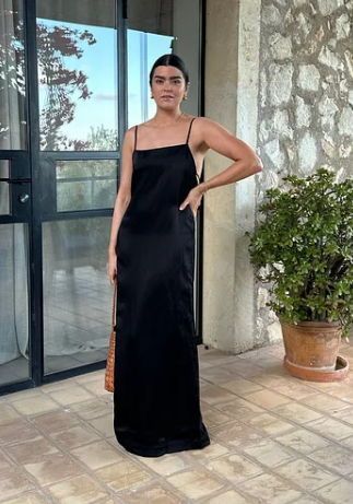 Black satin column dress - the easiest formal outfit for sum