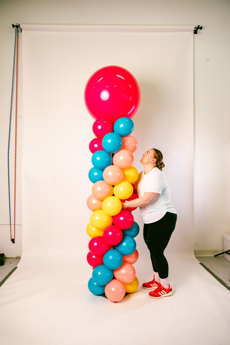 The height. The drama. The vibes.

#BBYQR #BalloonBar #Ballo