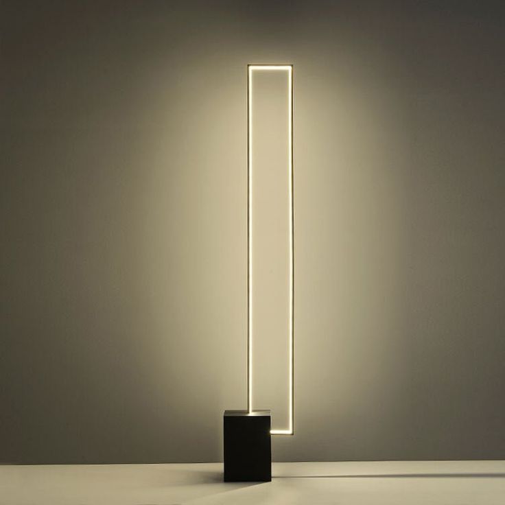 Modern minimalist model room floor lamp designer art creativ