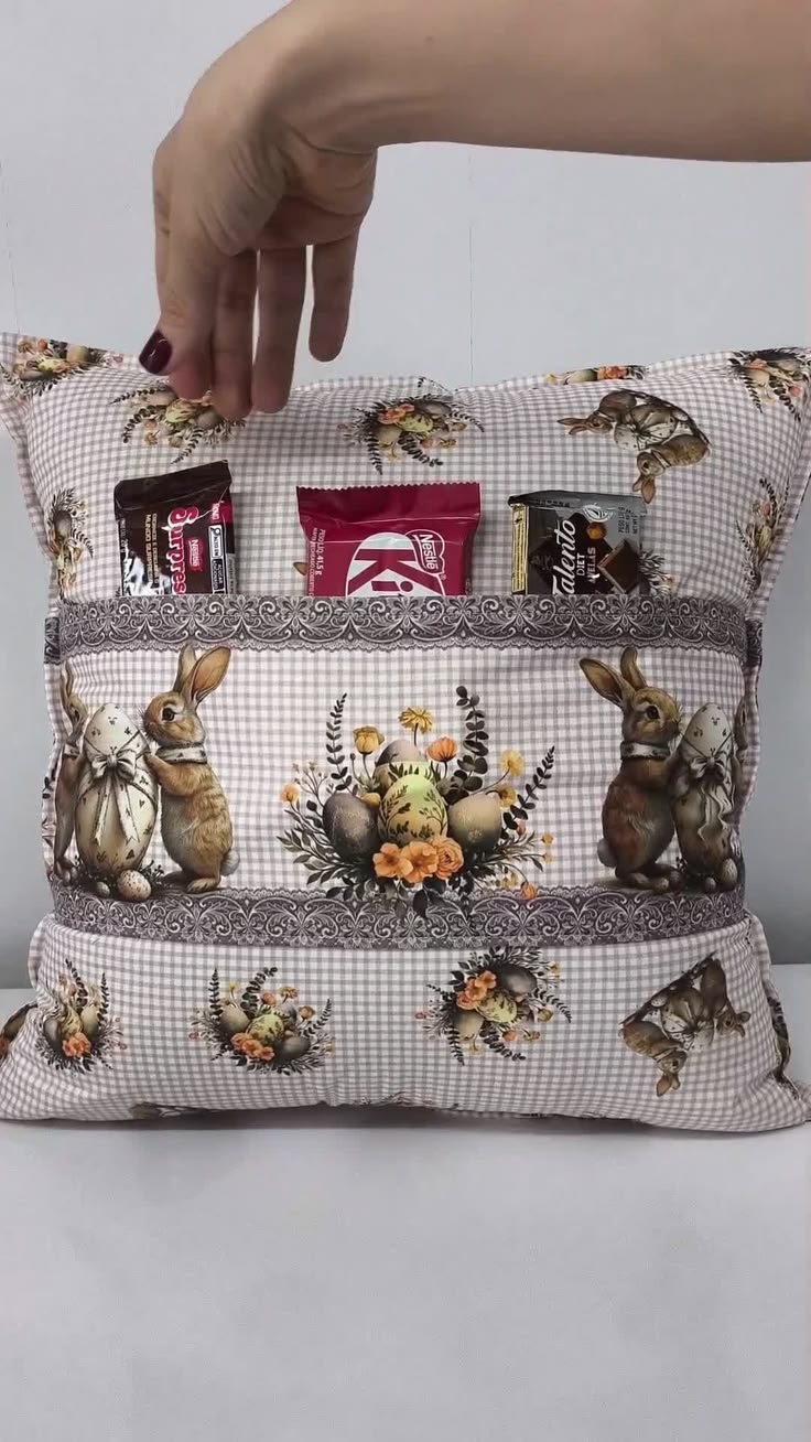 Tutorial de almofada de páscoa feita com a nossa coleção.

G