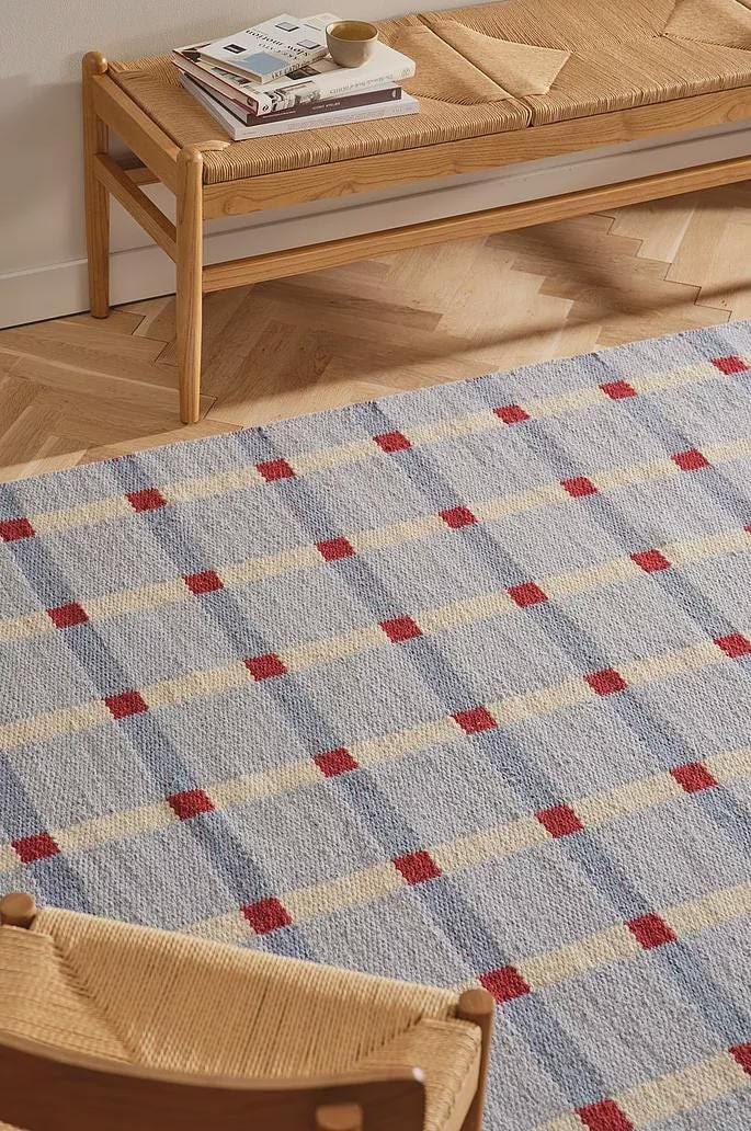 ✨ Add timeless elegance to your home with this handwoven che
