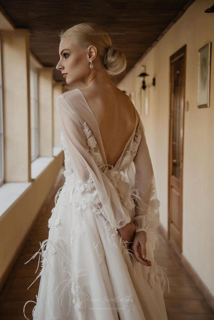 Winter Wedding Dress by Anna Skoblikova; 5- Minimalist Weddi