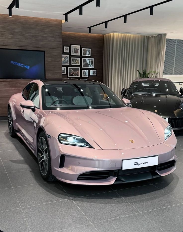 #pinkcar #pink #porsche #dream