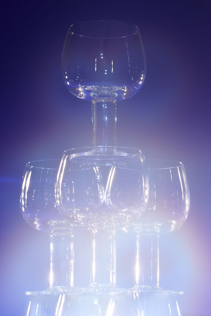 Raise a glass! In collaboration with Kosta Boda, we’re reiss