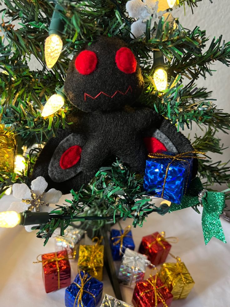 #mothman #cryptid #cryptidcore #bigfoot #creatures #plushies