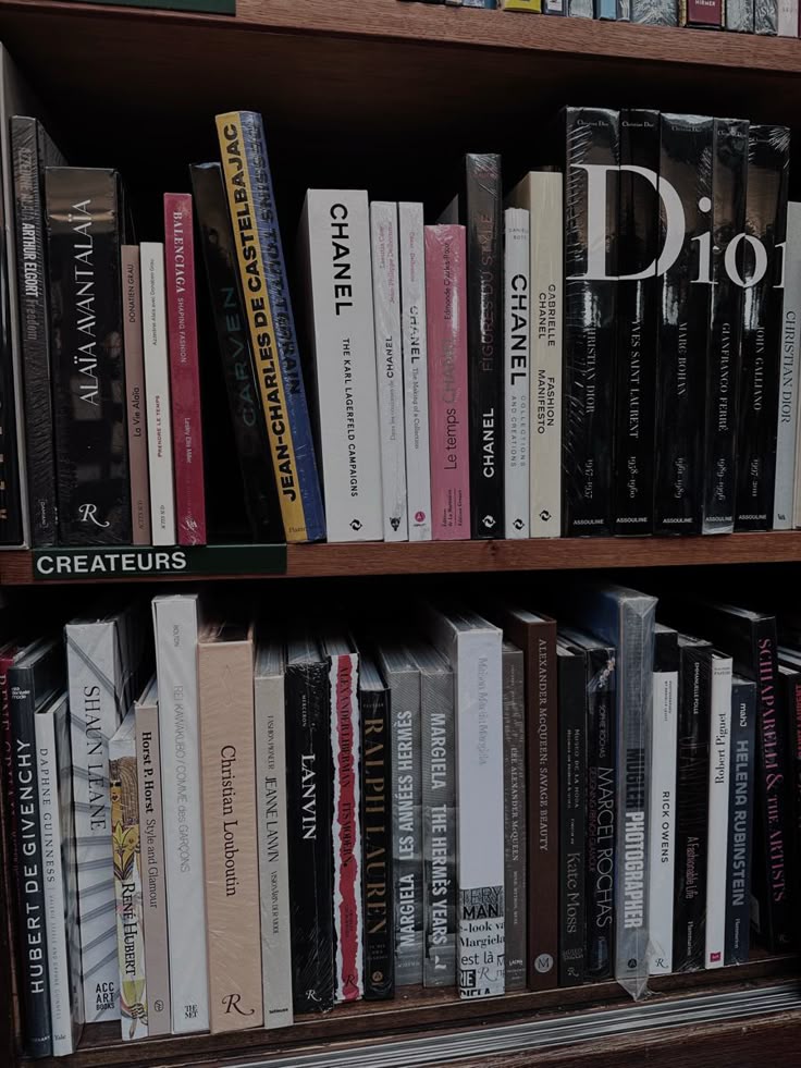 Fashion books, paris bookstore, aesthetic, paris fashion sch