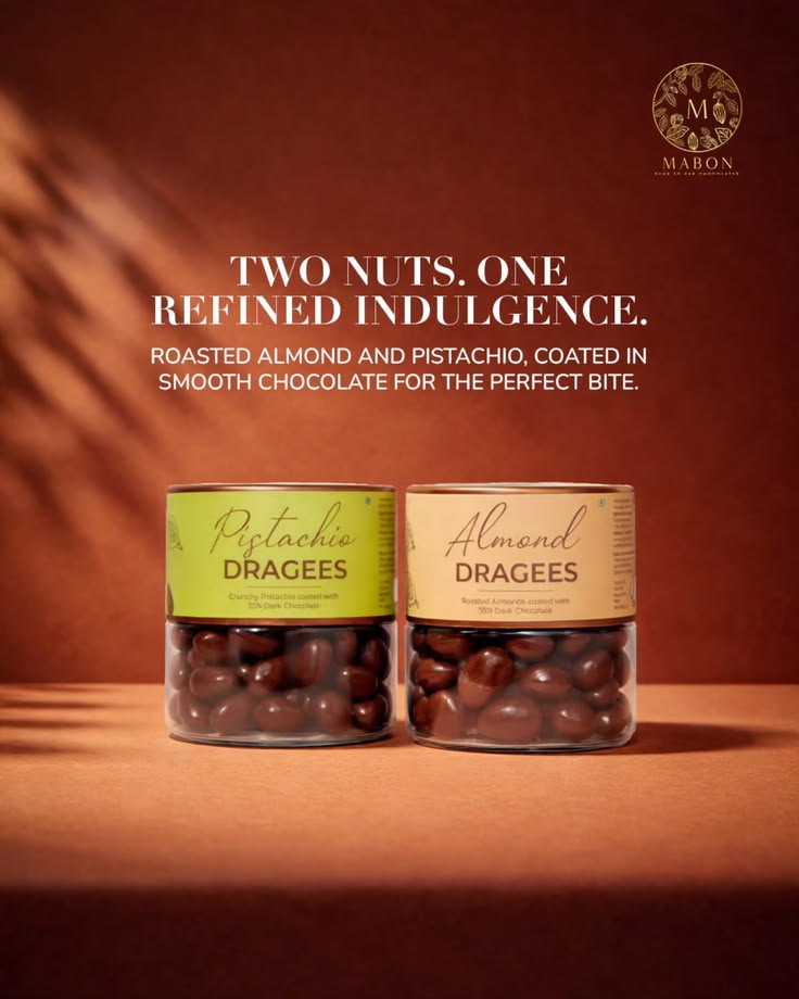 Two textures, one refined experience.
Roasted almonds and pi