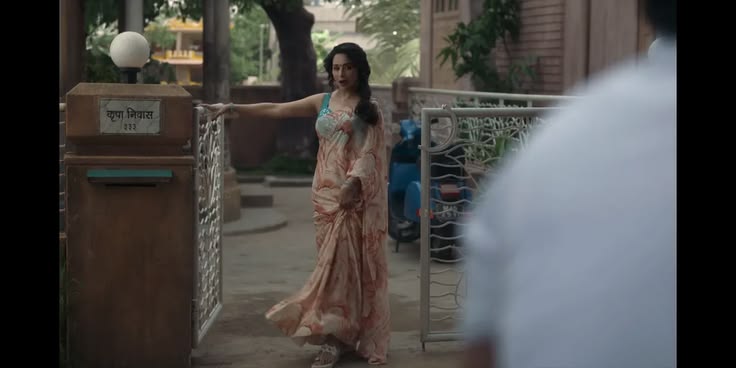 Madhuri Dixit’s Savita Bhabhi-Coded Style in ‘Maa Behen’