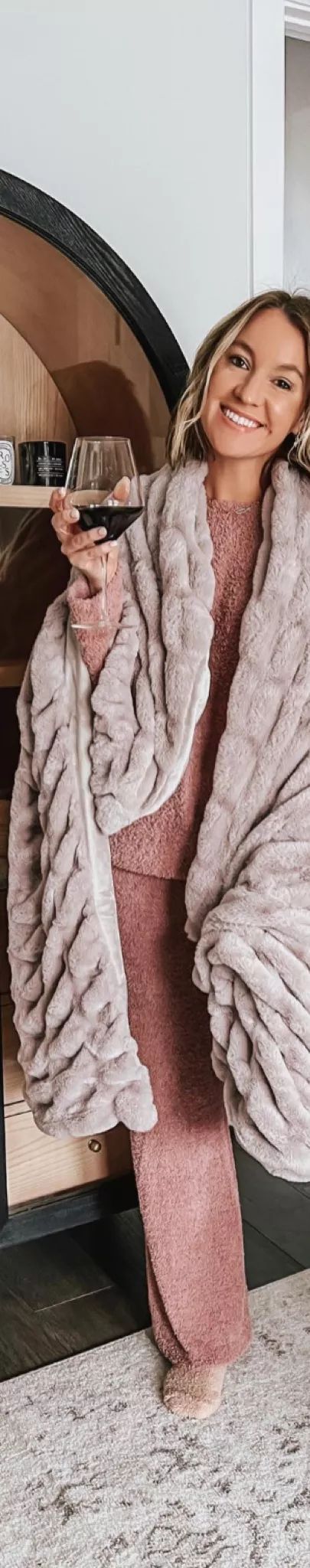 In love with my Urban Outfitters look for less cabinet! It’s