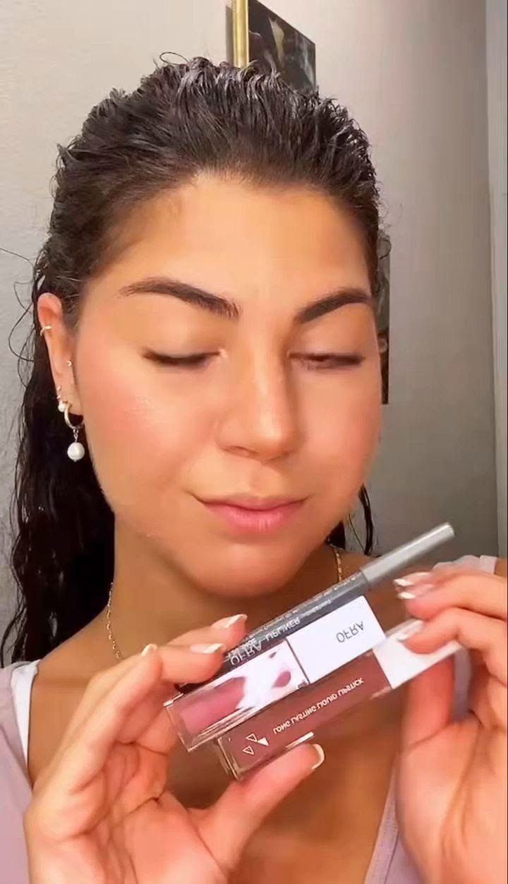 This lip combo deserves a spot in your routine.💕🍓Create the 