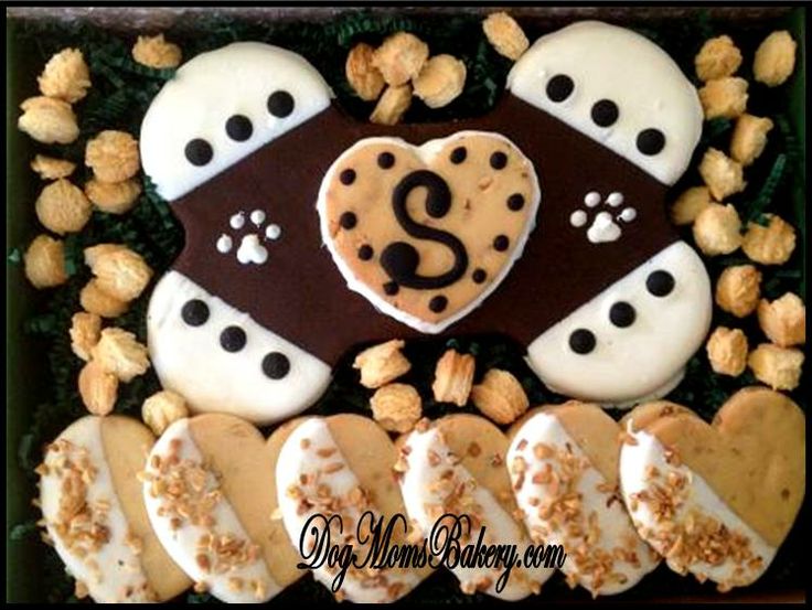 www.DogMomsBakery.com