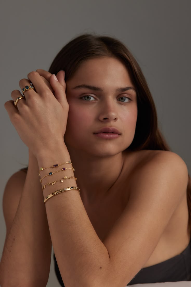 REIGN ~ Fine details. Colourful stones. New pieces to make y