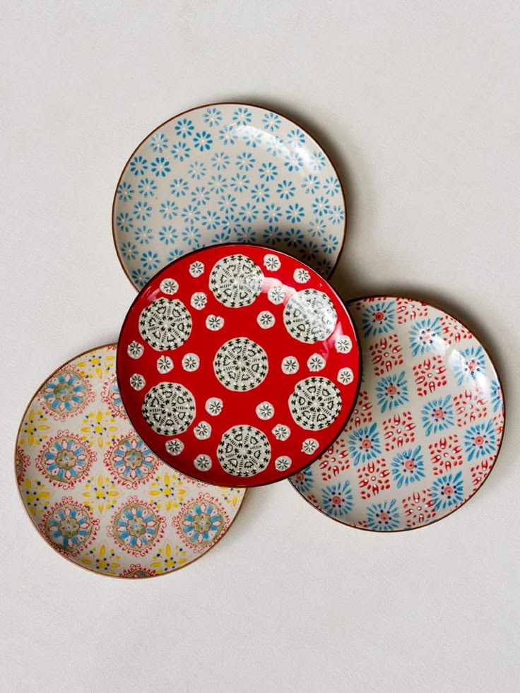 Le Set 4 assiettes à dessert Bohemian de Chehoma est une col