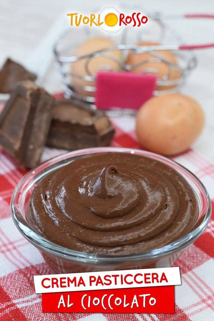 La crema pasticcera al cioccolato è una crema perfetta per f