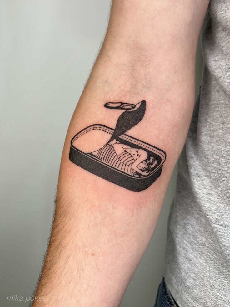 Normal People tattoo ⋆ @mika.pokes on instagram #tattoo #tat