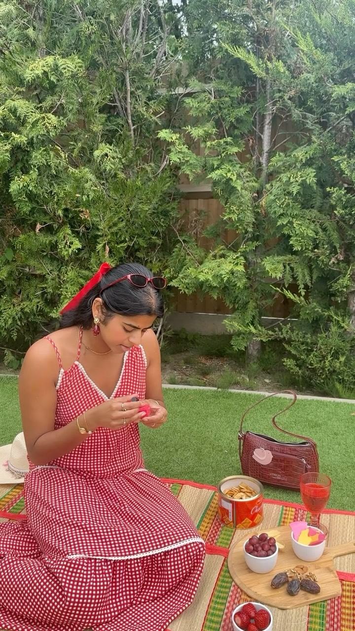 what a coincidence everything is red for the video😮

*UGC #p