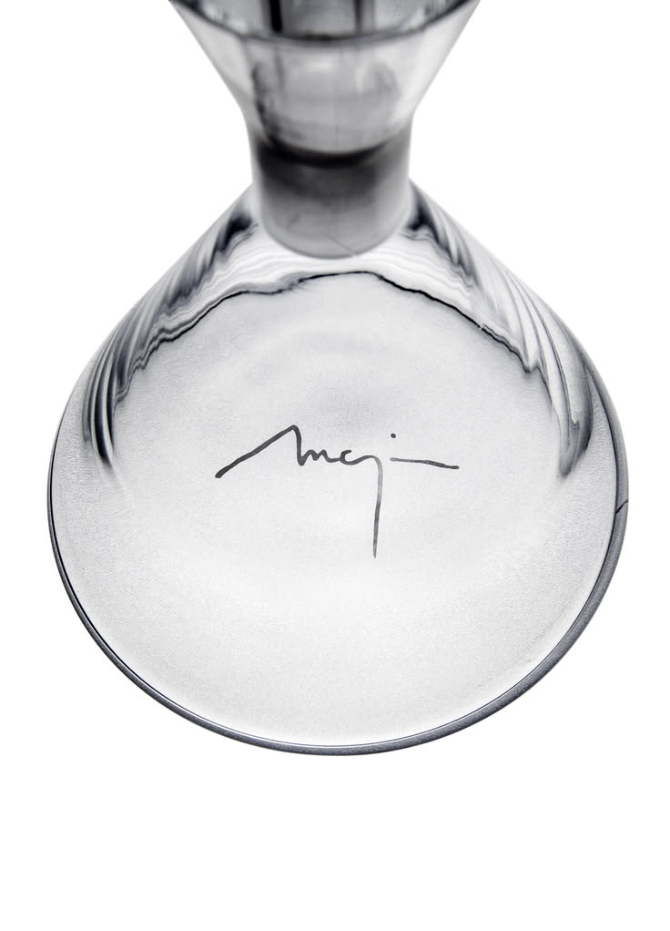 The Marquina oil cruet is an example that big problems requi