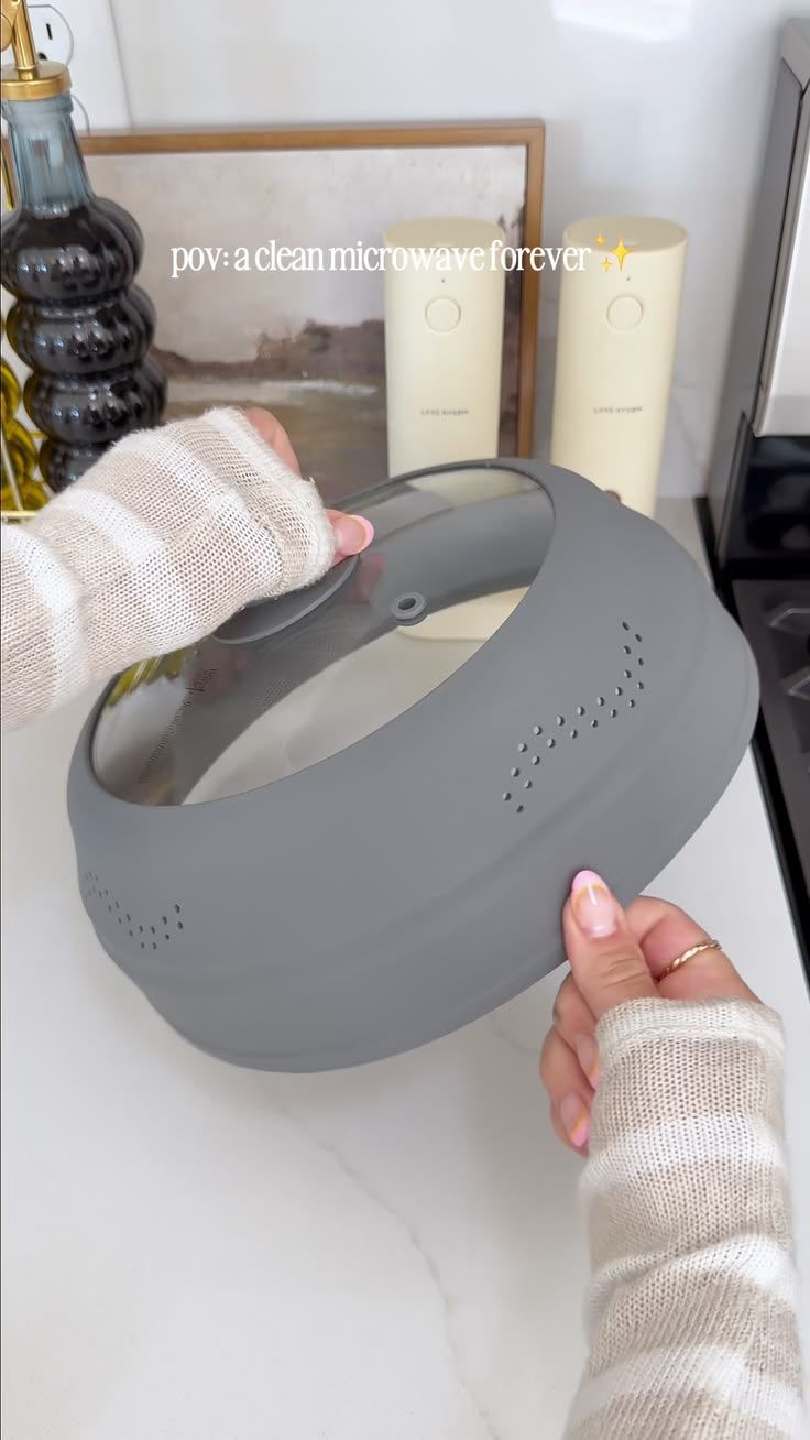 Say goodbye to cleaning microwave splatters after every meal